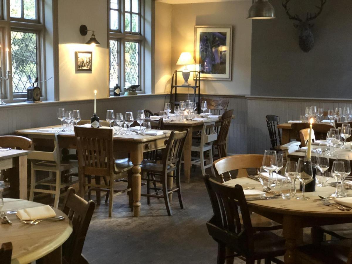 The Roebuck Inn Shedfield Dış mekan fotoğraf